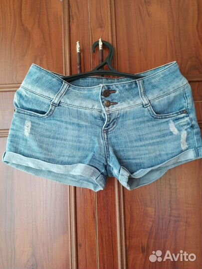 Джинсовые шорты