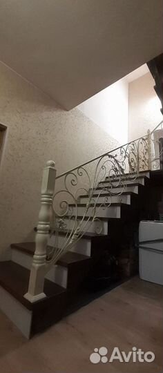 Лестница на второй этаж