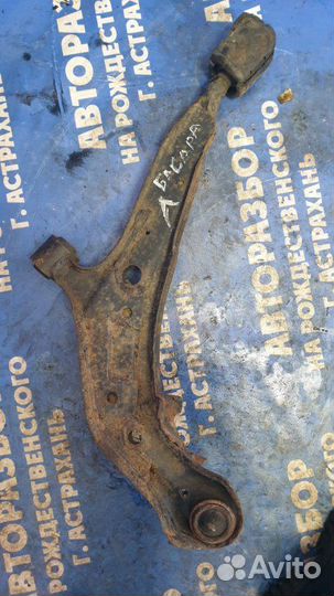 Передний левый рычаг. Nissan Bassara минивен KA24