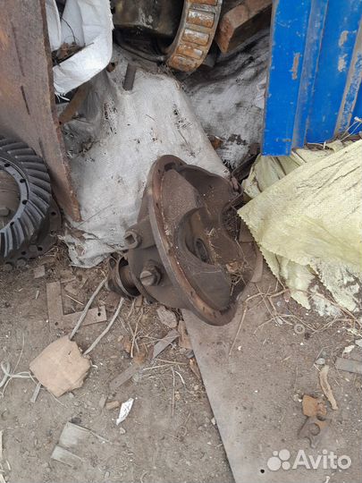 Продам на запчасти редуктор газ