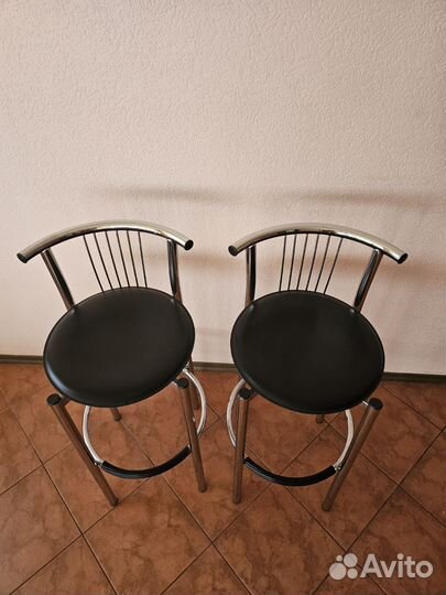 Барный стул