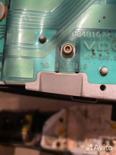 Панель приборов Опель Омега В