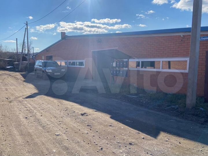 Здание, 1000 м²