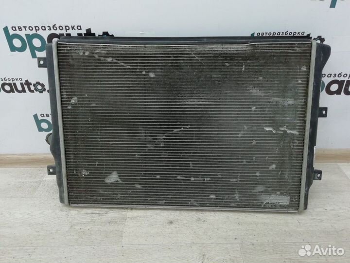 Радиатор охлаждения 1K0 121 251 BK Audi