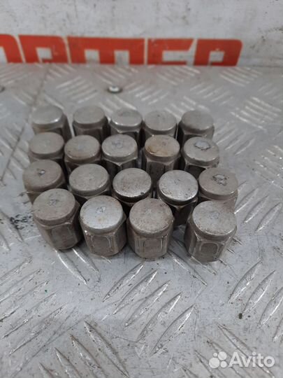 Гайка колеса Мазда Атенза GG