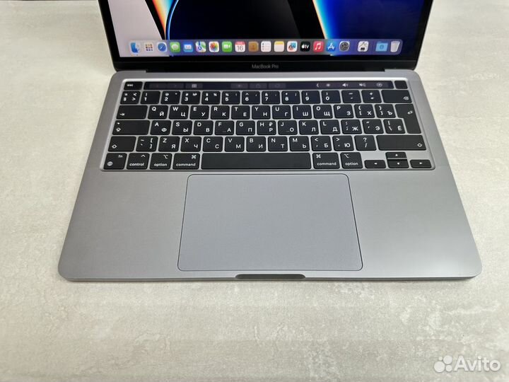 Macbook Pro 13 2020 16гб 1тб