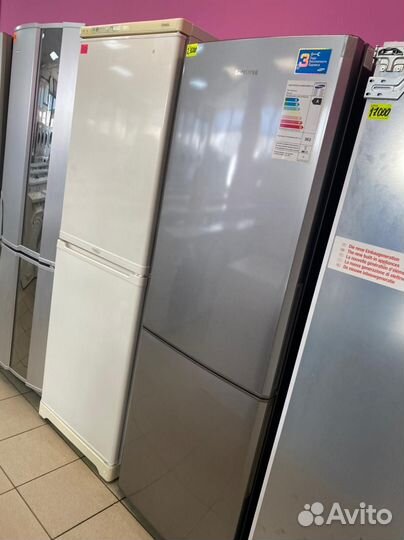 Холодильник Б/У в отличном состоянии