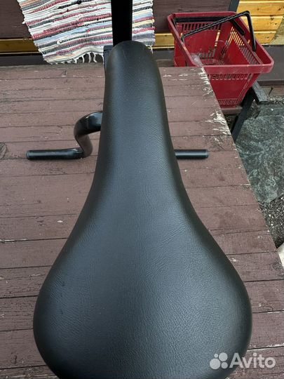 Сиденье велосипедное