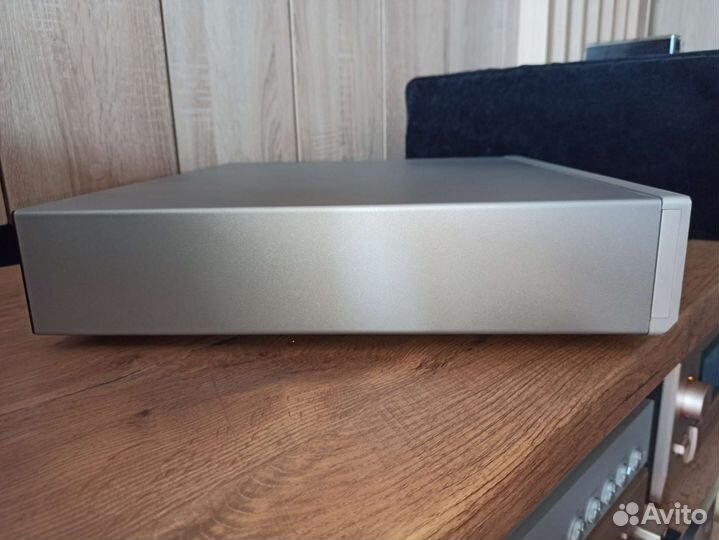 Цап Luxman da-06