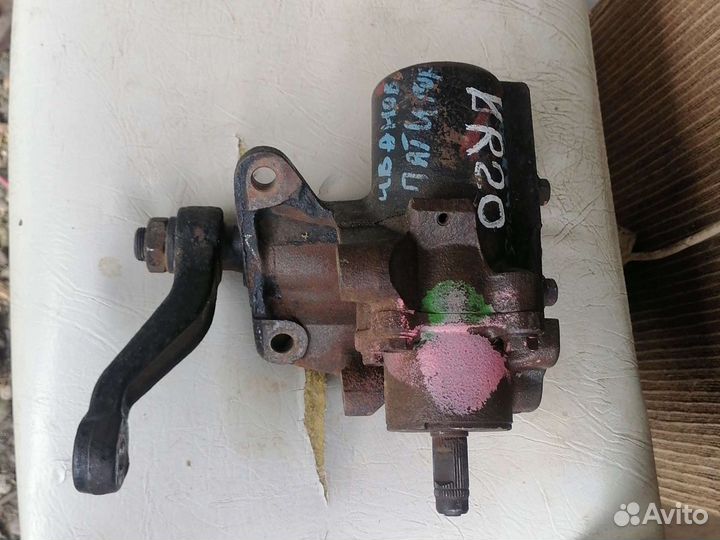 Рулевой редуктор на toyota toyoace YR20