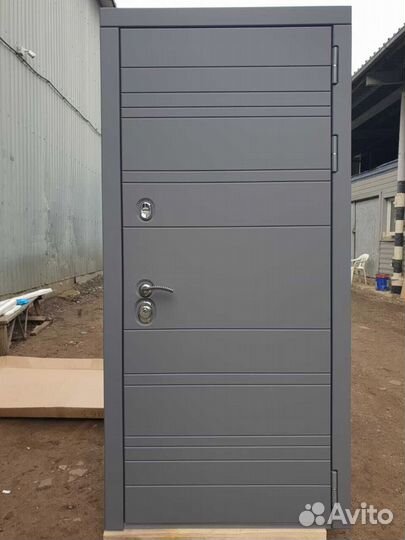 Дверь входная металлическая