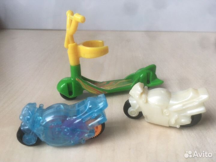 Киндер, разные серии, машины, техника