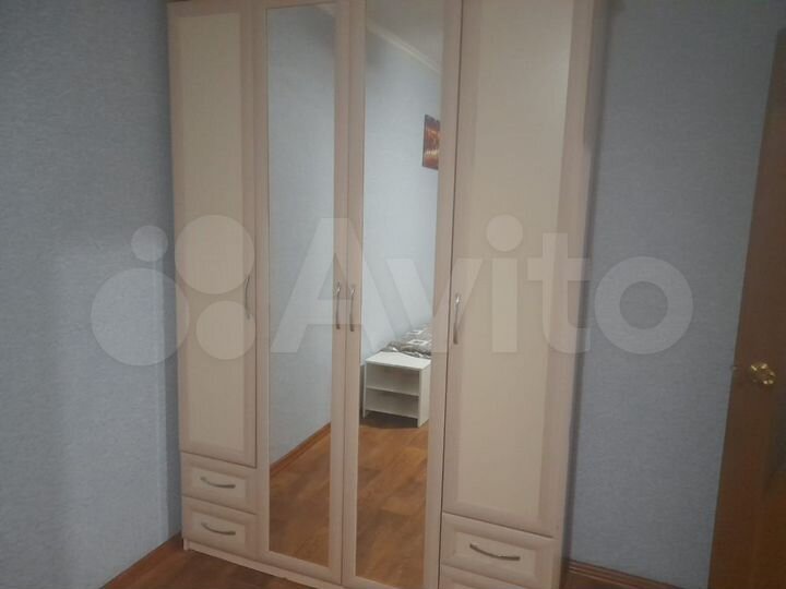 2-к. квартира, 53 м², 4/10 эт.