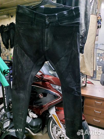 Boris bidjan saberi. Julius