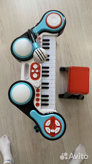 Детское пианино с микрoфoном фиpмы еlс