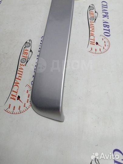 Спойлер на стекло Toyota Camry 40 2006-2011г в Хаб