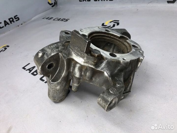 Кулак поворотный задний левый Bmw 7 E66