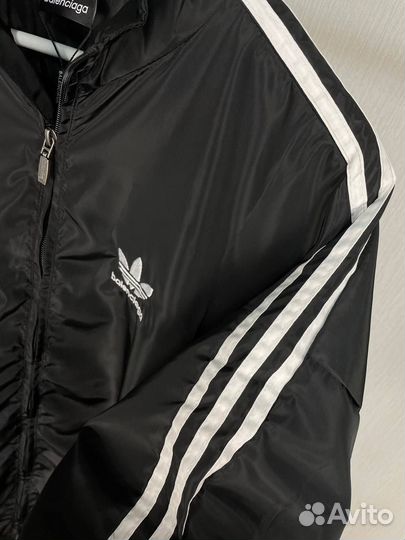 Ветровка Adidas