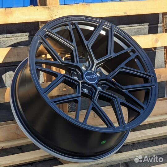 Кованые диски GT Forged R22 на Range Rover Sport