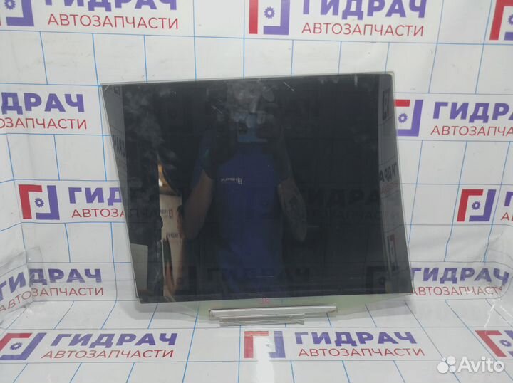 Стекло двери задней левой Toyota Land Cruiser Prad