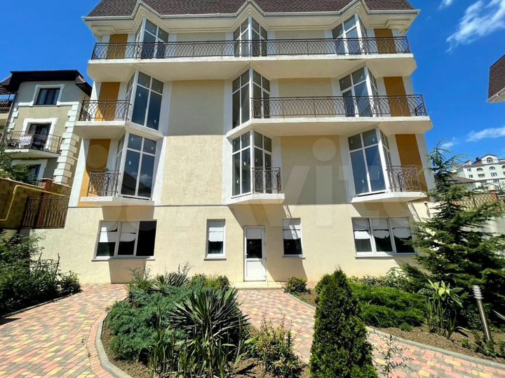 5-к. апартаменты, 155 м², 1/3 эт.