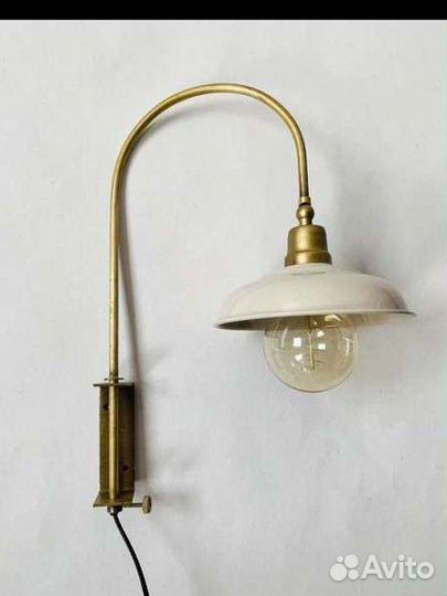 Светильник настенный