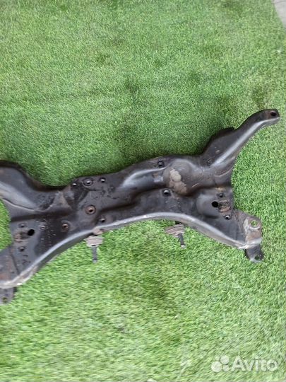 Подрамник передний Митцубиси Ланцер 9