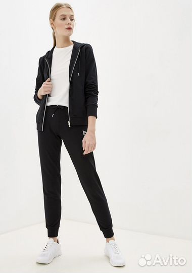 Спортивный костюм EA7