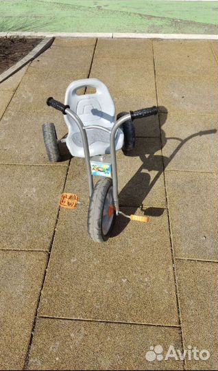 Детский трехколесный велосипед бу