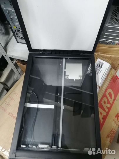 Сканер Canon Lide 110 с дефектом