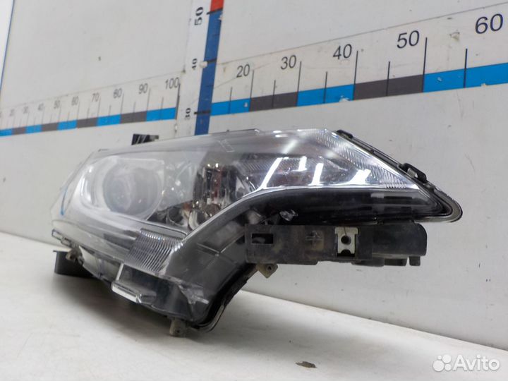 Фара правая Mitsubishi Outlander