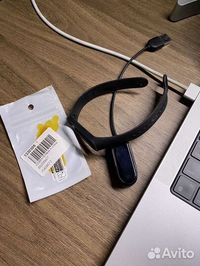 Часы Xiaomi mi Band 4