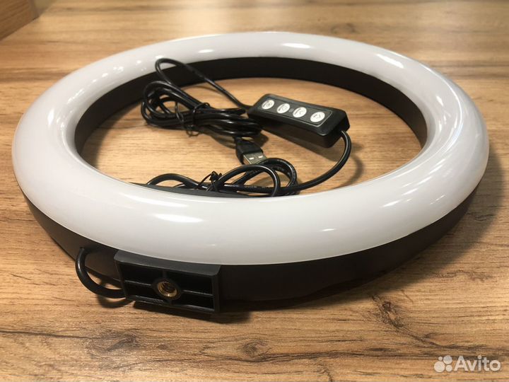 Кольцевая лампа