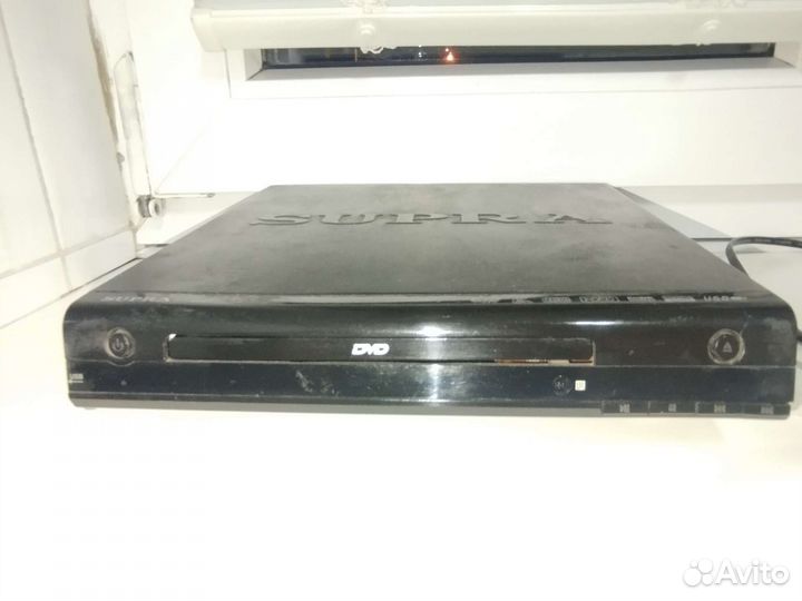 DVD плеер supra