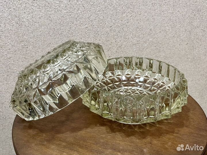 Стеклянные конфетницы Уршельского завода