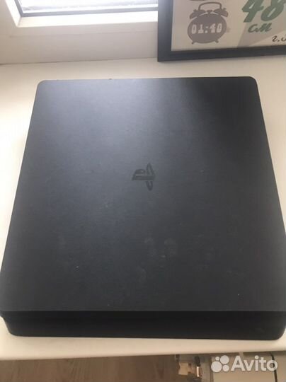 Sony ps4 slim