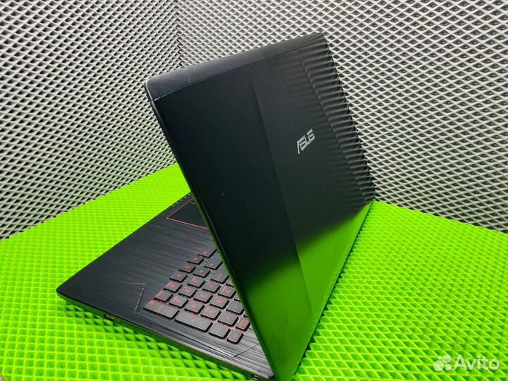 Игровой ноутбук i5/SSD240+HDD1000/GTX1050