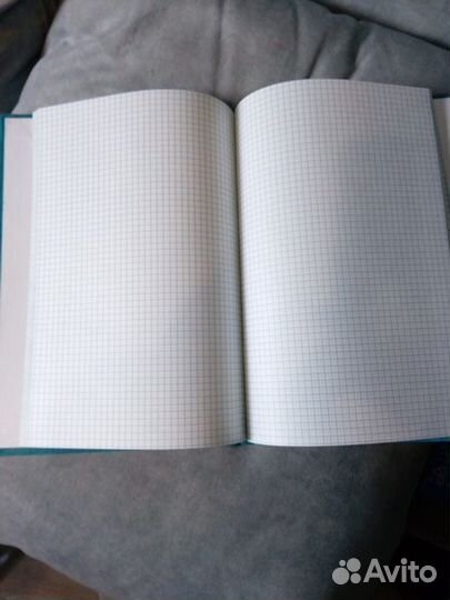 Книга А4 в клетку твердый переплет