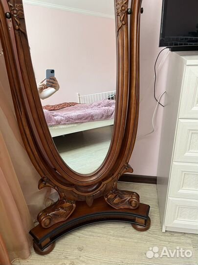 Зеркало напольное в полный рост