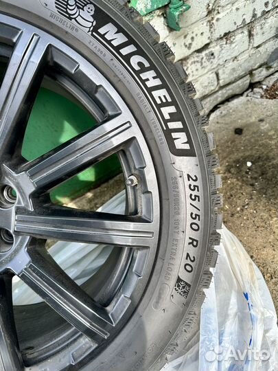 R20 Michelin X-Ice North 4 SUV 255/50, PCD 5x112 DIA 66.6