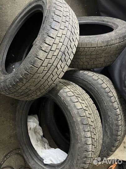 Hankook Nordik IS RW08 235/60 R18 103T