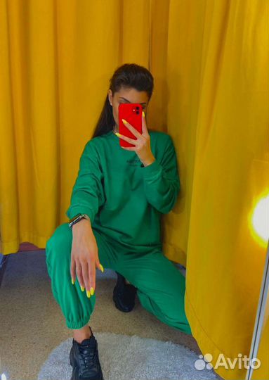 Спортивный костюм женский