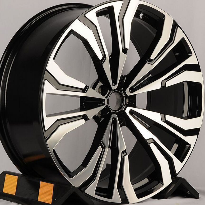 Литые диски Iwheelz 10.5×R22 5×112
