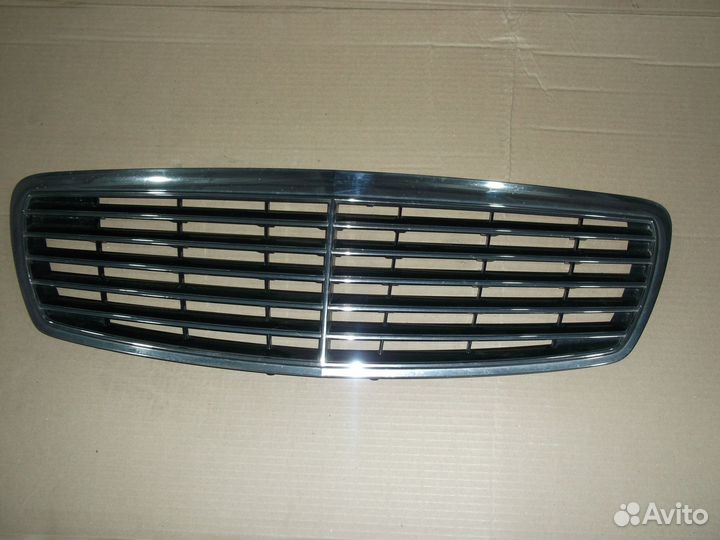 Решетка радиатора на Мерседес Е 211