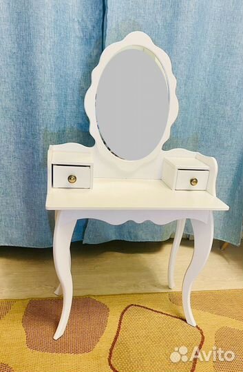 Детский туалетный столик для девочки