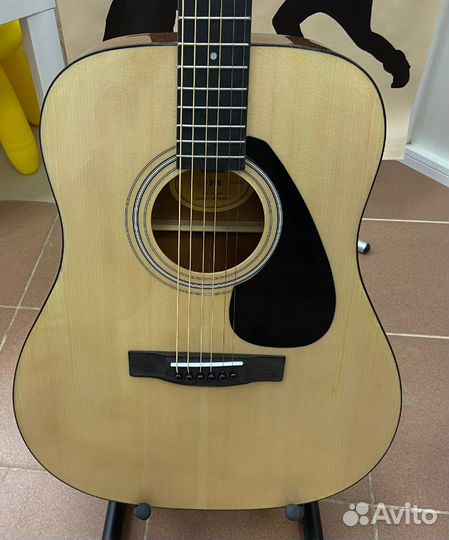 Гитара Ямаха