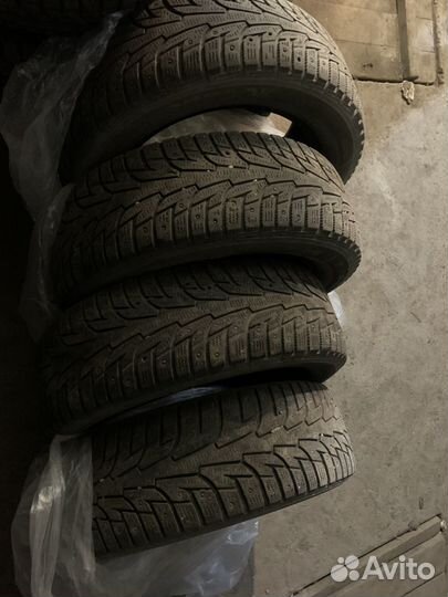 Hankook Winter I'Pike 205/60 R16