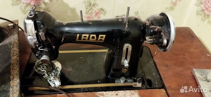Швейная машинка бу