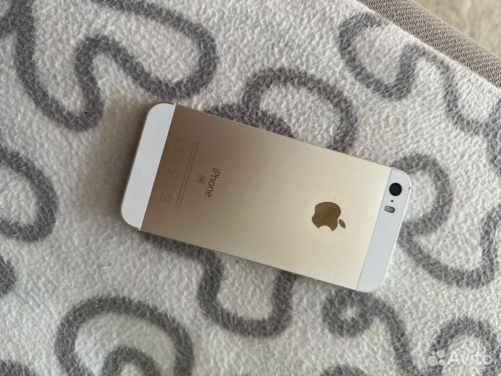 Телефон iPhone 5s