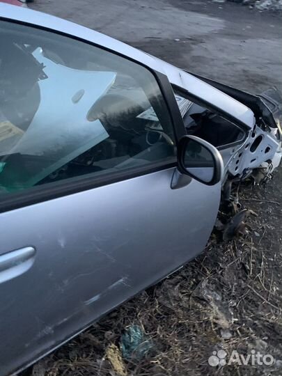 Мицубиси Кольт